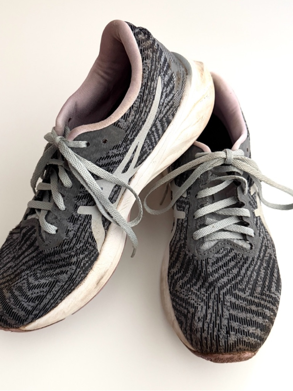 💥5/$15 ASICS Women's Roadblast Running Shoes - Sheet Rock / Piedmont Grey
